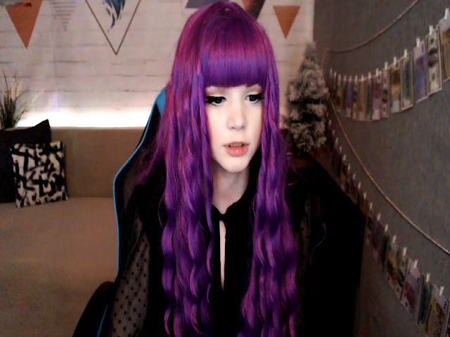 Live sex webcam photo for MonicaHigh #272339225