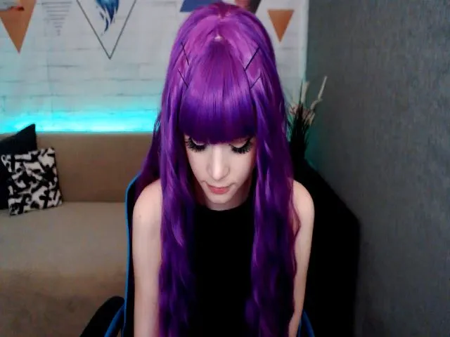 Live sex webcam photo for MonicaHigh #273597881