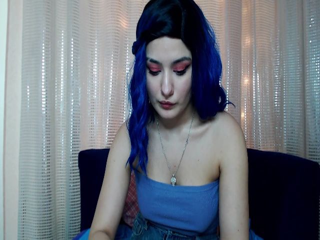 Live sex webcam photo for MonicaaX #273040265