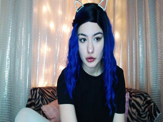 Live sex webcam photo for MonicaaX #273112825