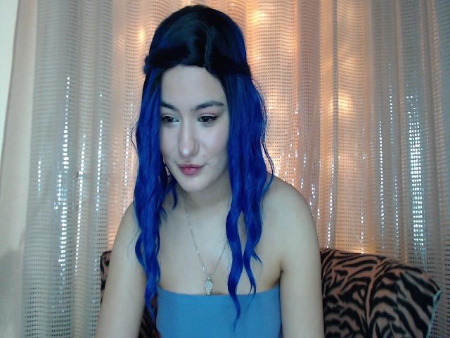 Live sex webcam photo for MonicaaX #273184612