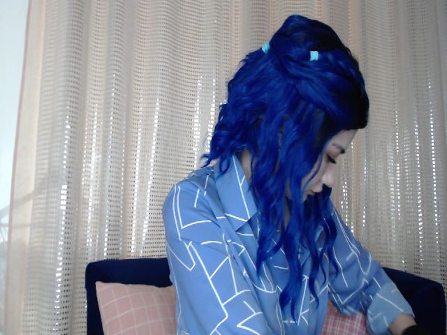 Live sex webcam photo for MonicaaX #273423139