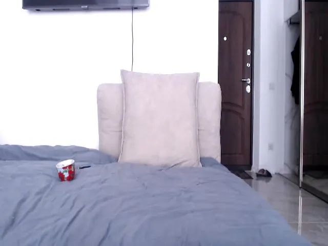 Live sex webcam photo for MonikaMo #274116118