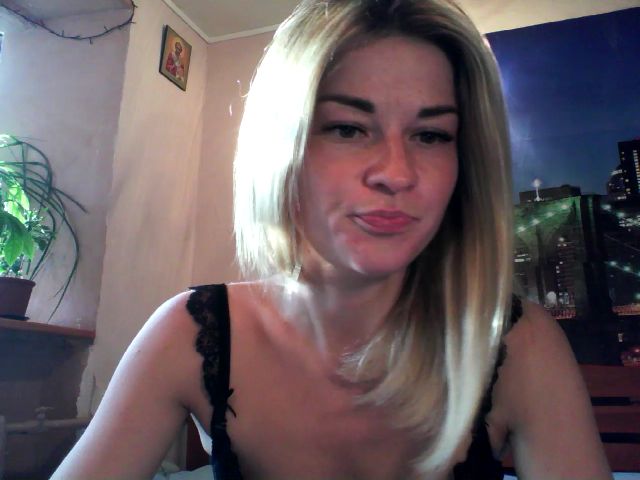 Live sex webcam photo for Monika_Silver #273836765