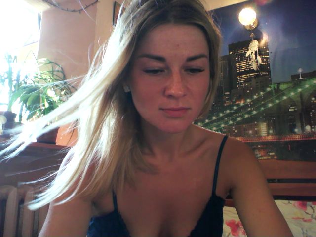 Live sex webcam photo for Monika_Silver #273910912