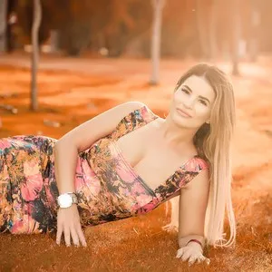 Live sex webcam photo for MoniqSexy #278239429