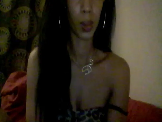 Live sex webcam photo for MontanaFlamez #272775420