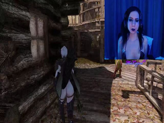 Live sex webcam photo for MoonConjured #272392081