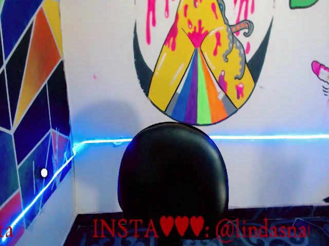 Live sex webcam photo for Moon_18 #273080369