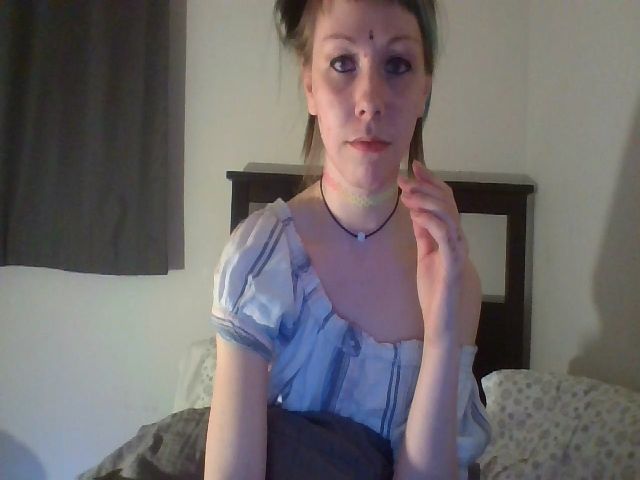 Live sex webcam photo for MoonbbFloof69 #272876838