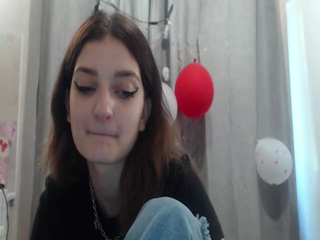 Live sex webcam photo for MoraCos #273625011