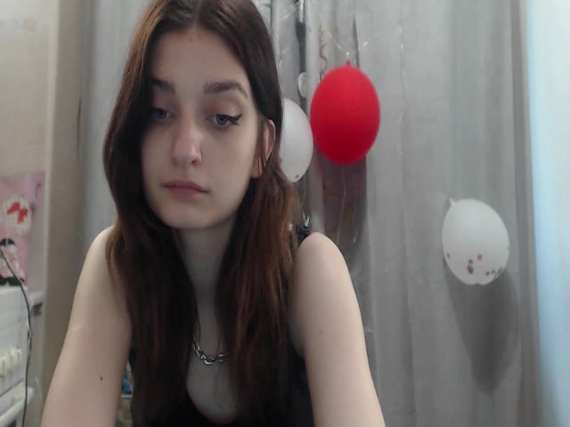 Live sex webcam photo for MoraCos #273646433