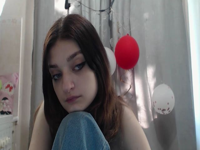 Live sex webcam photo for MoraCos #273676808