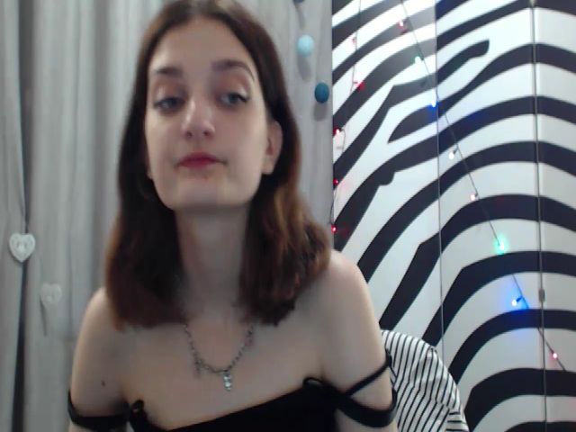 Live sex webcam photo for MoraCos #274002147