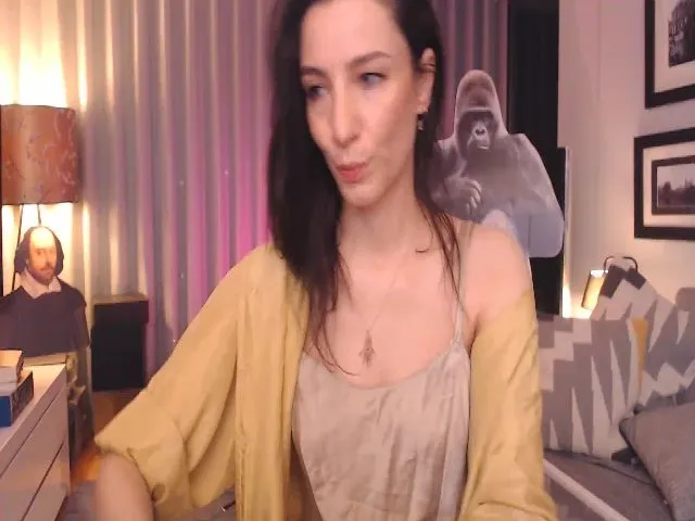 Live sex webcam photo for Mora_Marvels #272212140