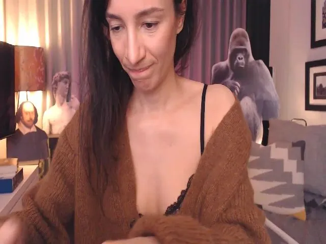 Live sex webcam photo for Mora_Marvels #272275485