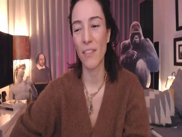 Live sex webcam photo for Mora_Marvels #272937432