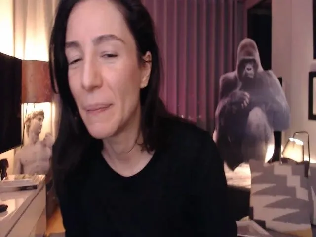 Live sex webcam photo for Mora_Marvels #273080124