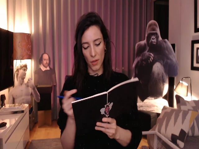 Live sex webcam photo for Mora_Marvels #273088593