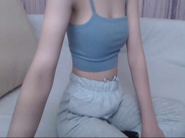 Live sex webcam photo for MorenaLoves #272978334