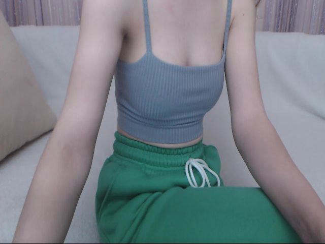 Live sex webcam photo for MorenaLoves #273022446