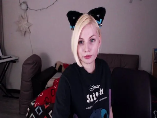 Live sex webcam photo for MozzarellaBlu #272194260