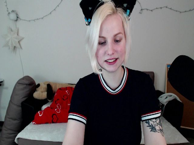 Live sex webcam photo for MozzarellaBlu #272262587