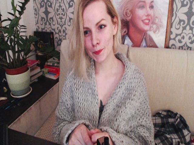 Live sex webcam photo for MozzarellaBlu #273497846