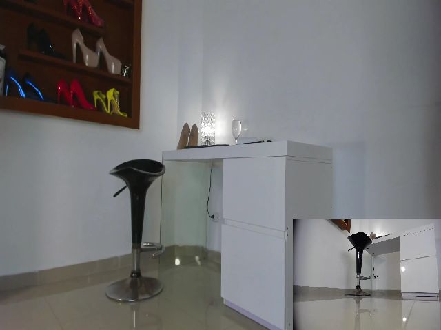 Live sex webcam photo for MrsEdha #272839436