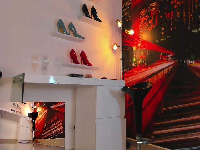 Live sex webcam photo for MrsEdha #272929112