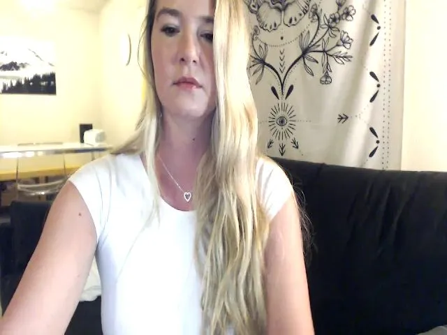 Live sex webcam photo for MsJinnaWhite #272883561