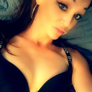 Live sex webcam photo for Ms_C_Legend #278189232