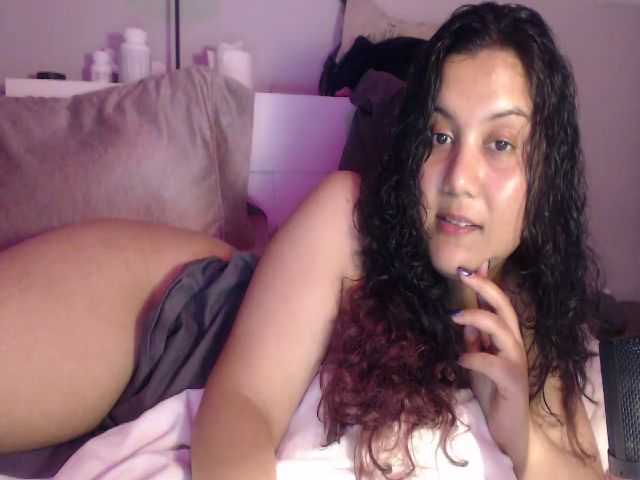 Live sex webcam photo for Ms_Velouria #273414426