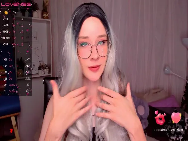 Live sex webcam photo for Ms_christiana #274579778