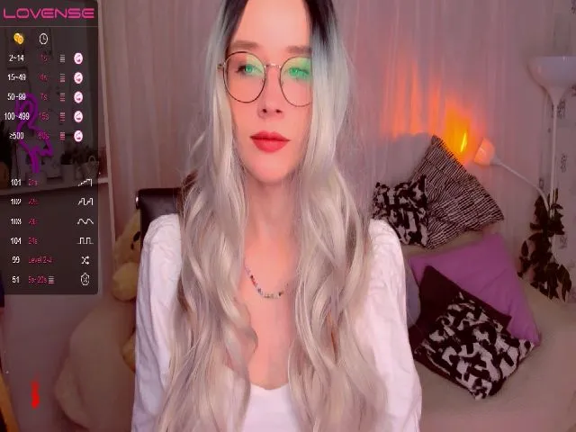 Live sex webcam photo for Ms_christiana #274641168