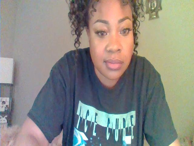 Live sex webcam photo for Msmckay #274486405