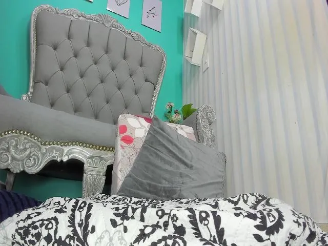 Live sex webcam photo for Mss_Thalia #272835614