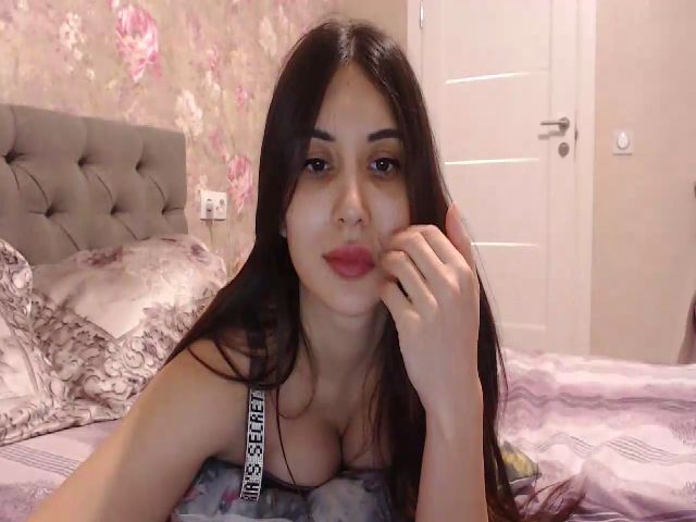 Live sex webcam photo for MyDarkRose #272438142