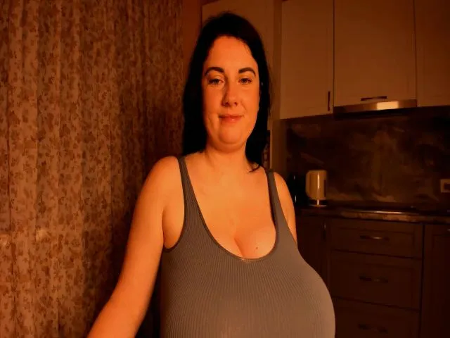 Live sex webcam photo for MyHornyVodka #273249247