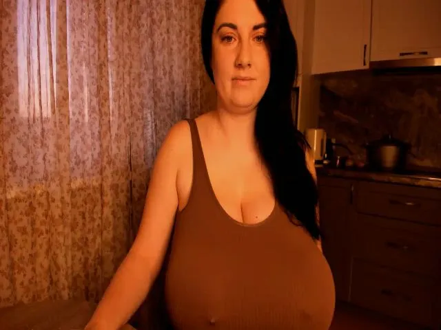 Live sex webcam photo for MyHornyVodka #273306258