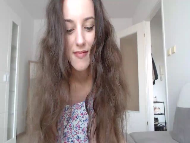 Live sex webcam photo for My_Cutie_My #272357759