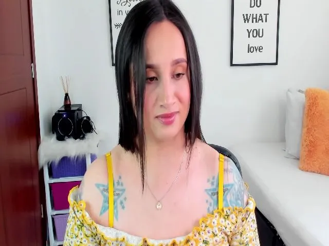 Live sex webcam photo for My_Skb #274475029