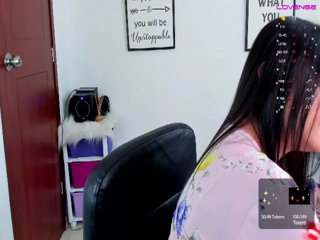 Live sex webcam photo for My_Skb #274658526