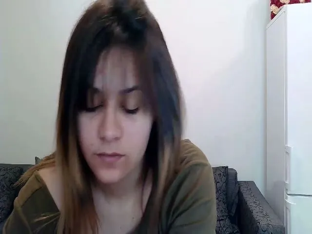 Live sex webcam photo for Myahot69 #272500602