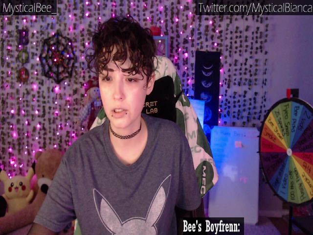 Live sex webcam photo for MysticalBee_ #273078590