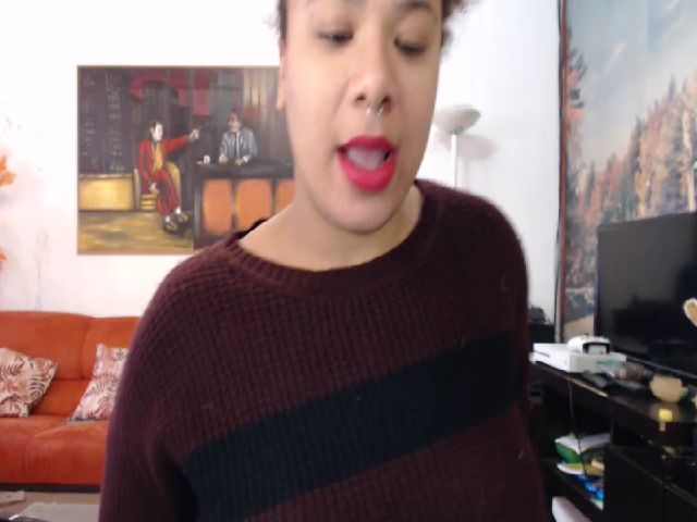 Live sex webcam photo for Mysticbae #271897456