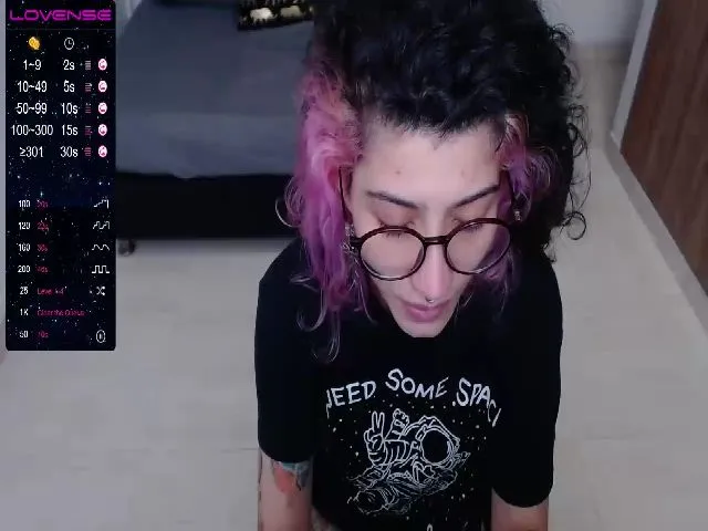 Live sex webcam photo for Myzore #271961699