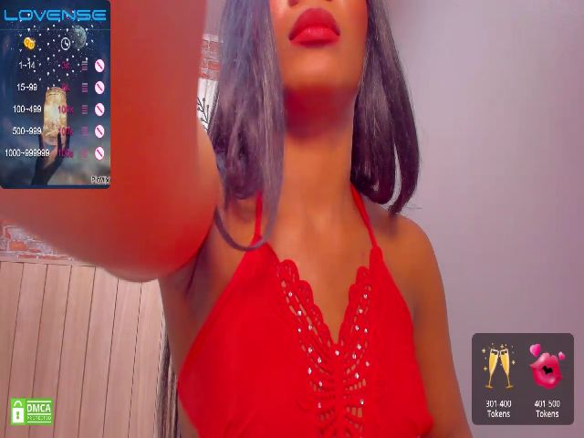 Live sex webcam photo for Nadiabenz_ #274187981