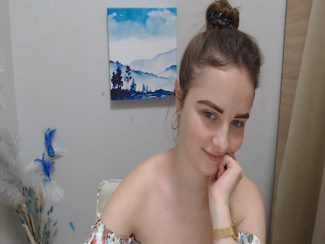 Live sex webcam photo for NancyFlo #272526716