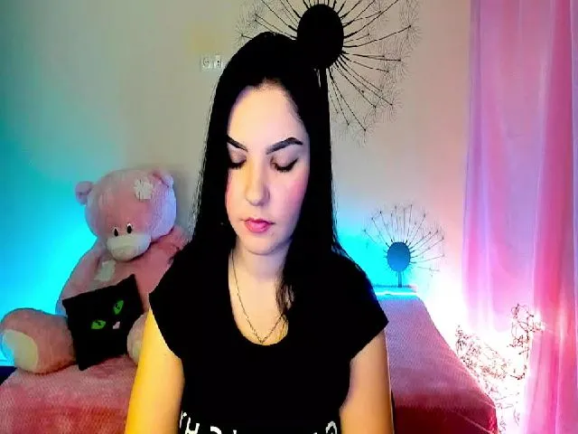 Live sex webcam photo for NataBorerro__ #272143951